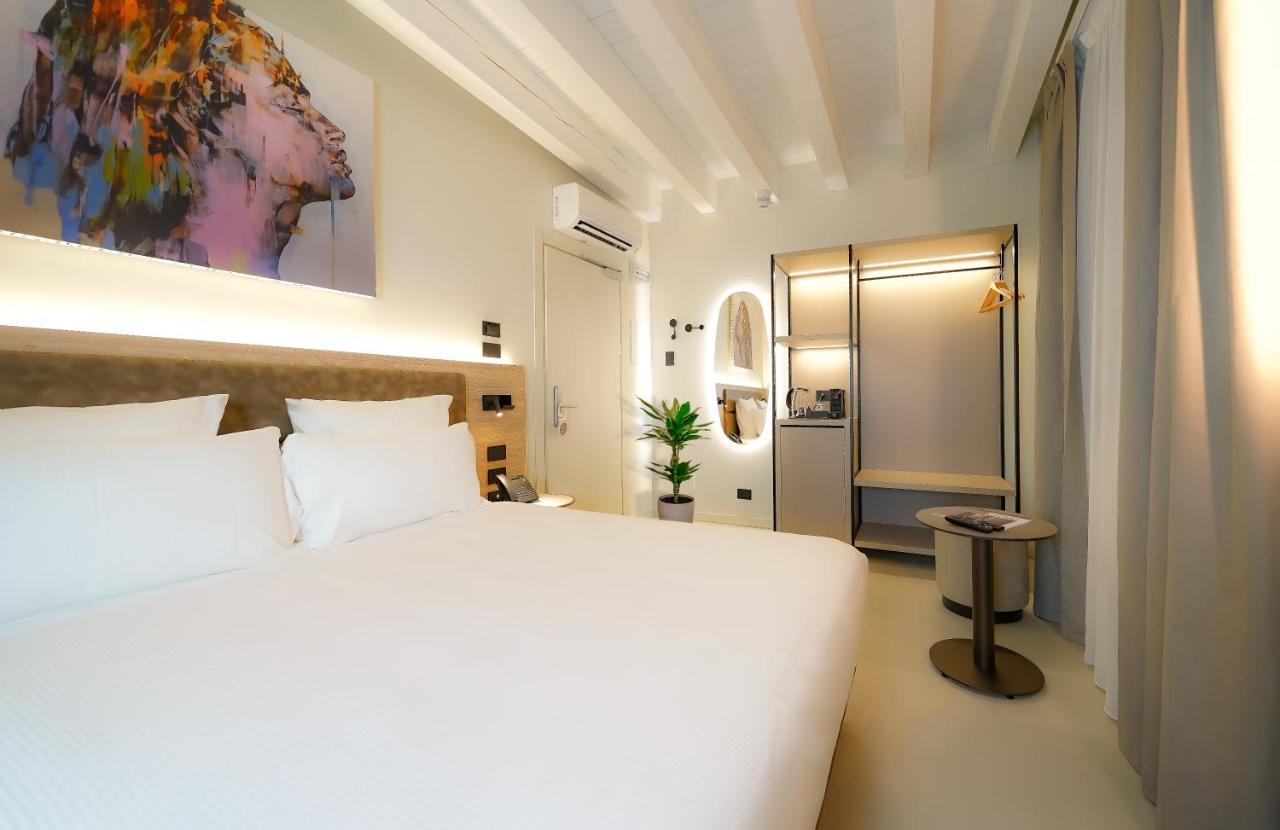 Bergamo Inn 21 Exteriör bild