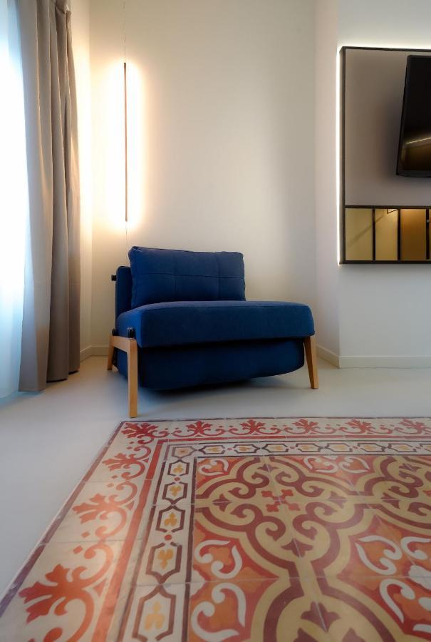 Bergamo Inn 21 Exteriör bild A sofa bed